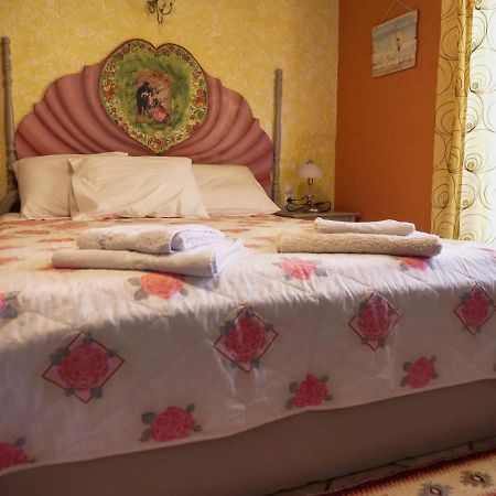 Hotel Η Φωλιτσα Karpenísion Zewnętrze zdjęcie